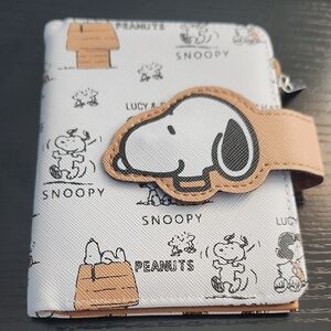 Peanuts Snoopy Wallet - White and Tan